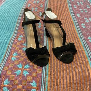 Anthro black bow heels